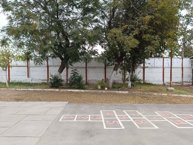ARRIENDO COLEGIO LA PINTANA