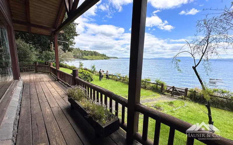 Increible casa frente al lago entre Villarrica y Pucon - 10 Personas