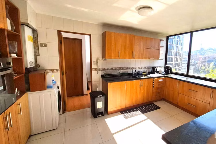 MARAVILLOSO DUPLEX EN LAS CONDES! (126715)