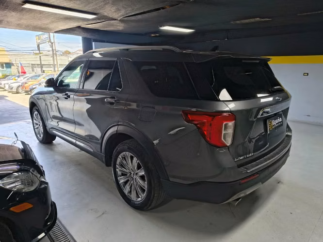 Ford Explorer limited 4x4 - Imagen 4