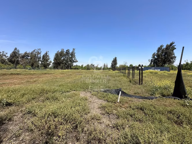 Sitio en Condominio Los Nogales Chicureo
