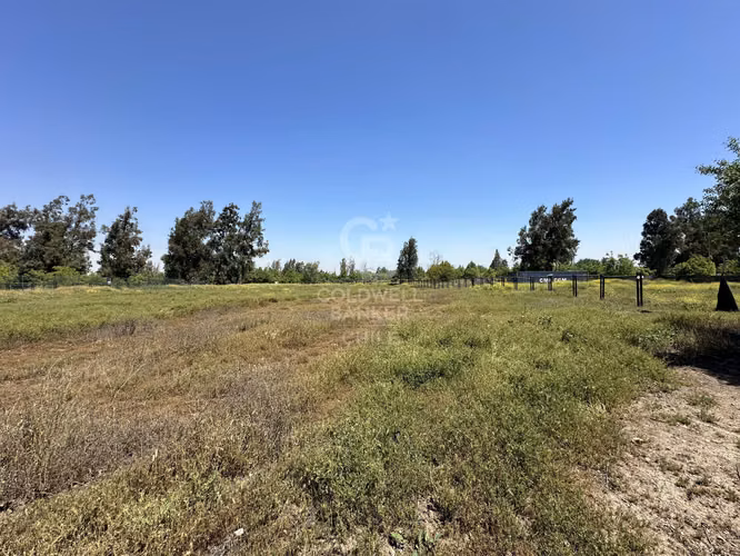 Sitio en Condominio Los Nogales Chicureo