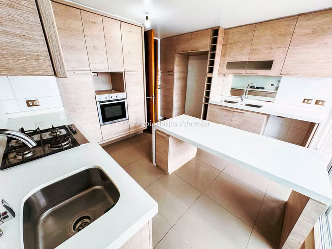 REMODELADO CON DOBLE TERRAZA VISTA AL MAR (126985) - Imagen 16