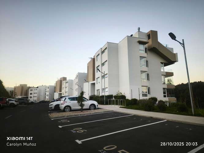 Duplex en barrio La Foresta. (127045)