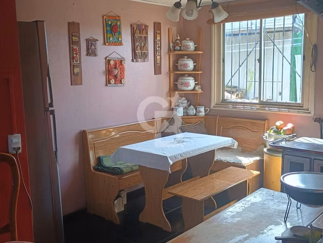 Casa Familiar, 5 Dorm., Estac., Patio Techado y Bodega