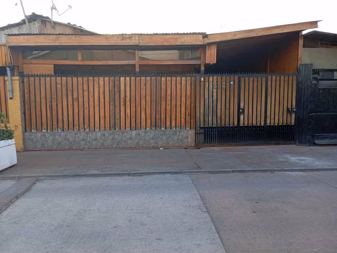 Casa amplia Población Santa Adriana  acepto subsidio DS 1, Hipotecario y efectivo