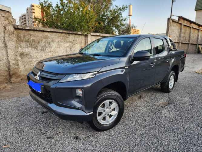 Mitsubishi L200 work 2022 nueva