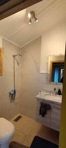 Preciosa Parcela con Impecable Construcción (127670)