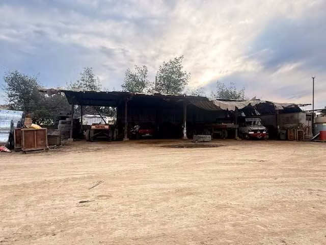 Gran Terreno con Acceso Inmediato a Autopista (127722)