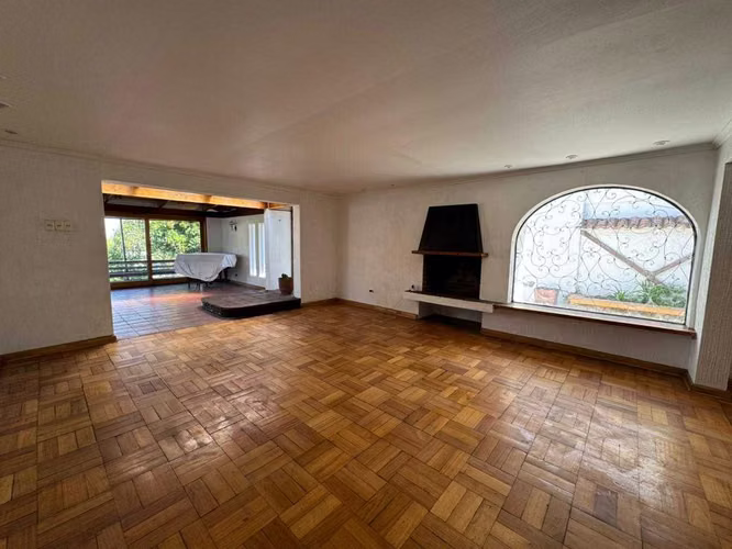 Hermosa Casa (127981)