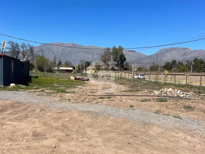 Parcela Los Andes Calle Larga Paso Basure