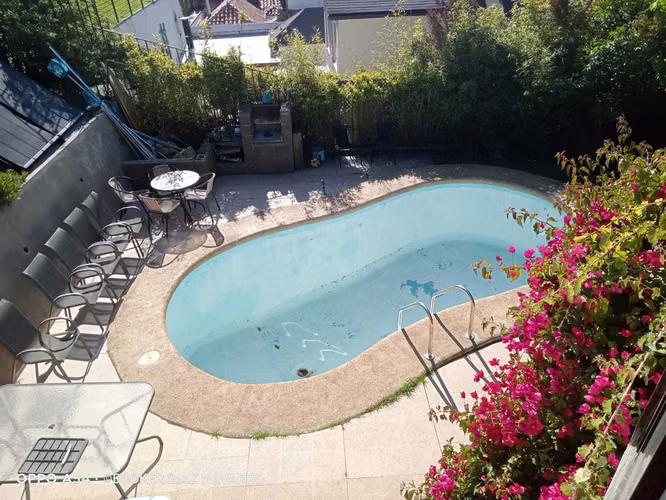 AMPLIA CASA CON PISCINA, JARDIN DEL MAR, VIÑA (128079)