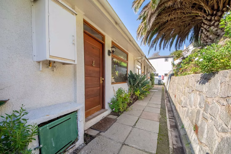 VENTA de casa con vista al mar  (128170)