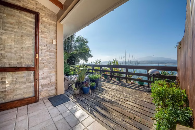 VENTA de casa con vista al mar  (128170)