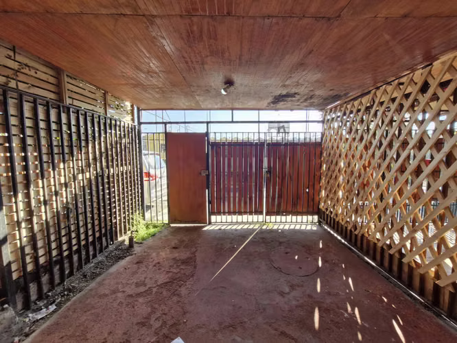 Casa amplia en Villa José Donoso La Pintana, acepto Leasing y subsidio Ds49