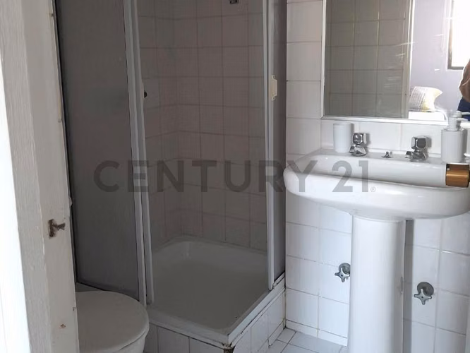 Venta departamento en primera línea en Avenida del Mar