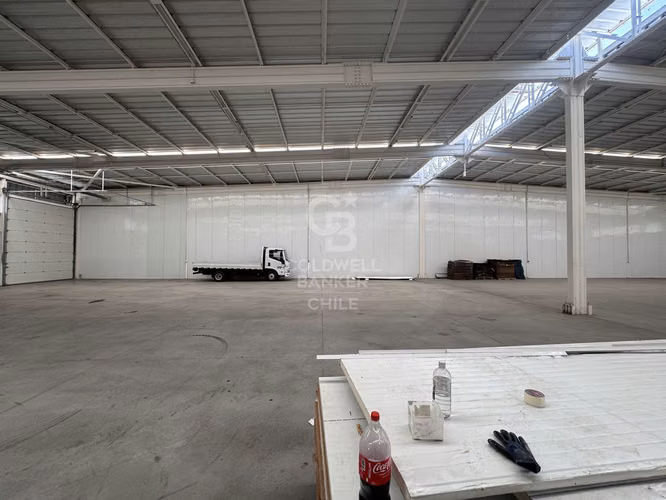 Bodega | Noviciado |  Gran conectividad y Seguridad