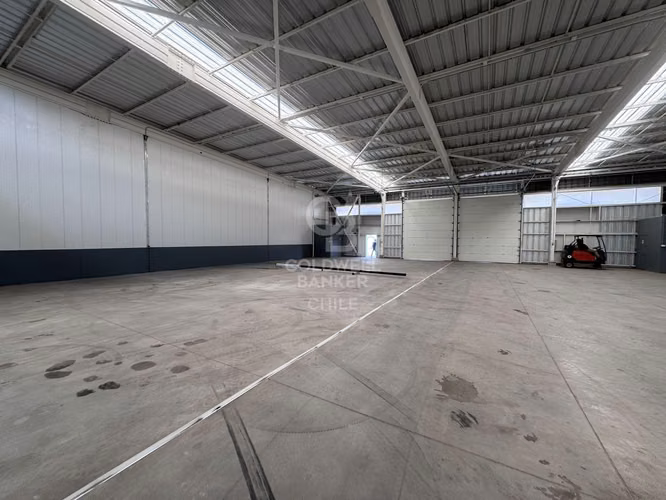 Bodega | Noviciado |  Gran conectividad y Seguridad