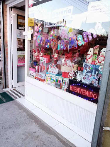 Encargada de librería ( enviar CV al wsp )