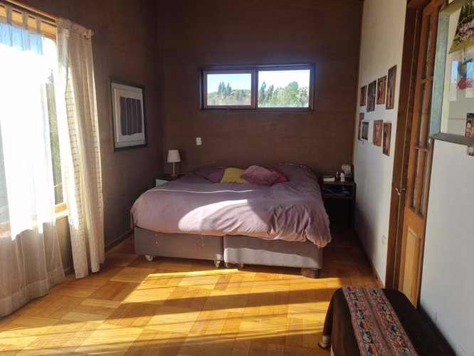 Hermosa parcela con moderna casa de adobe (129081)