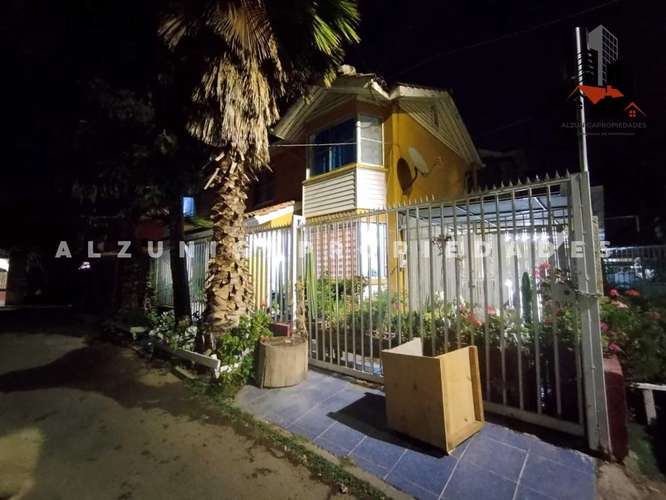 SE VENDE ESPACIOSA CASA SAN BERNARDO (126669)