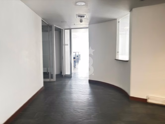 Oficina semihabilitada Ciudad Empresarial 267 m2
