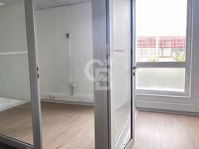 Oficina semihabilitada Ciudad Empresarial 267 m2