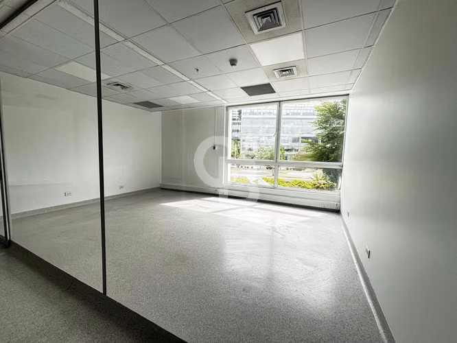 Oficina Ciudad Empresarial 286 m2