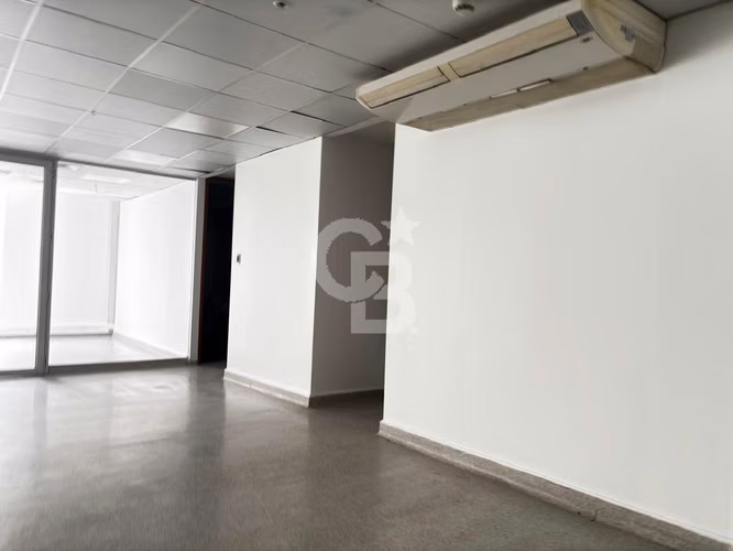 Oficina Ciudad Empresarial 286 m2