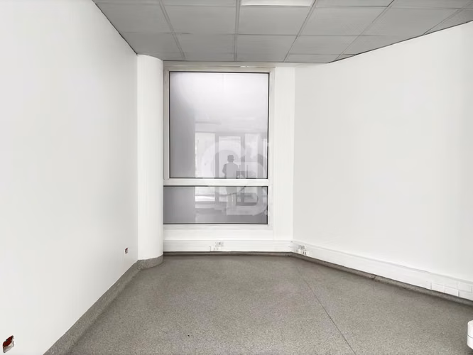 Oficina Ciudad Empresarial 286 m2