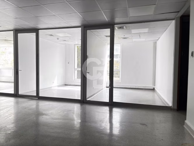 Oficina Ciudad Empresarial 286 m2