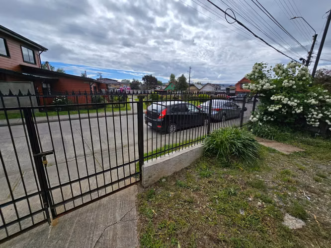 Venta de amplio terreno con cabaña en sector Bueras, Valdivia - Imagen 9