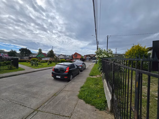 Venta de amplio terreno con cabaña en sector Bueras, Valdivia - Imagen 12