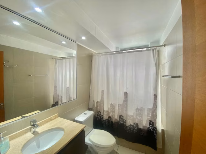 HERMOSO DEPTO AMOBLADO/SECTOR CENTRO/TORRE CAPITAL - Imagen 14