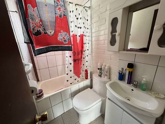 OFERTA. Vendo en Chillan Casa esquina Villa Precordillera, 2 dormitorios, 2 baños - Imagen 6