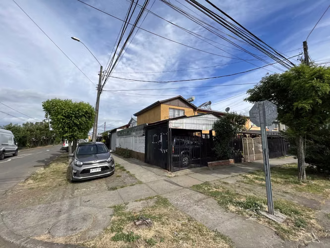 Rebajada. Vendo Casa esquina Villa Precordillera, 2 dormitorios, 2 baños