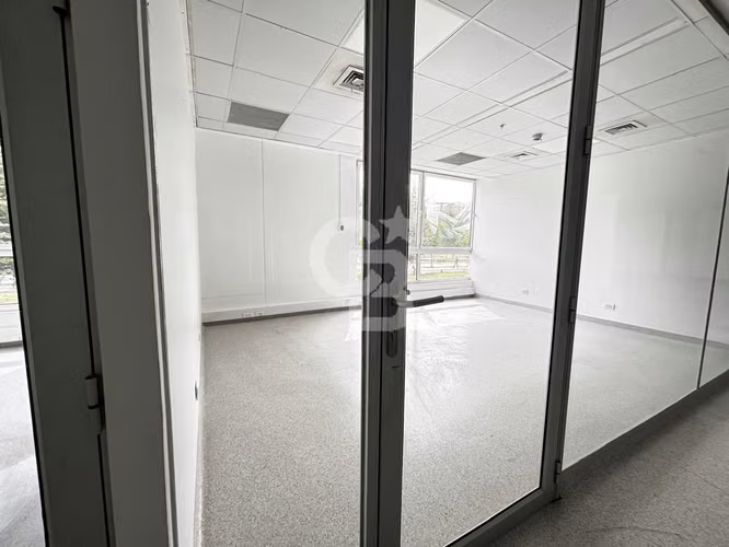Oficina habilitada en Ciudad Empresarial 281m2
