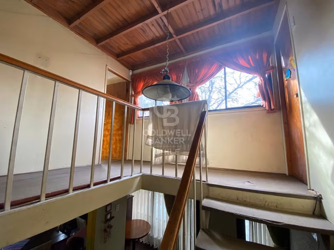 Casa con gran terreno en La Reina