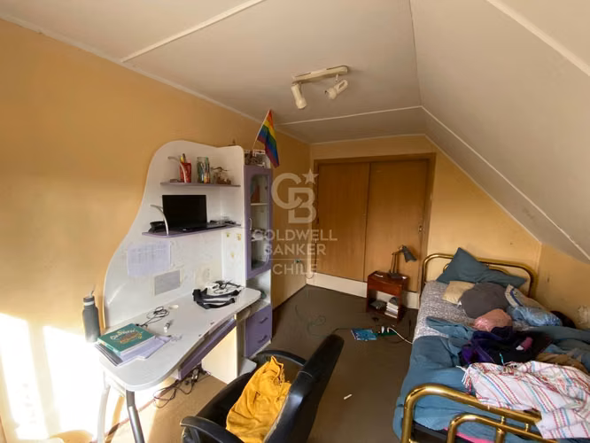 Casa con gran terreno en La Reina