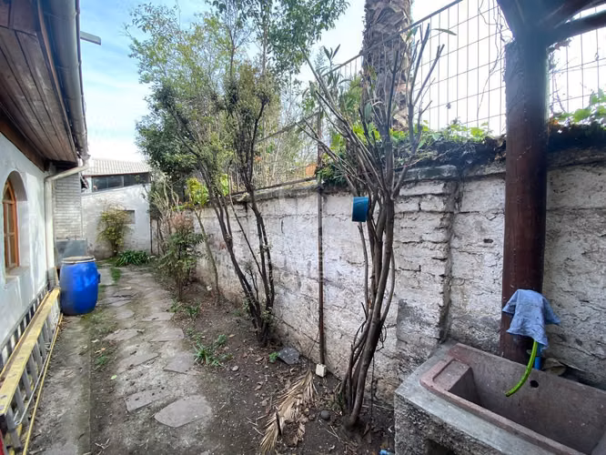 Casa con gran terreno en La Reina