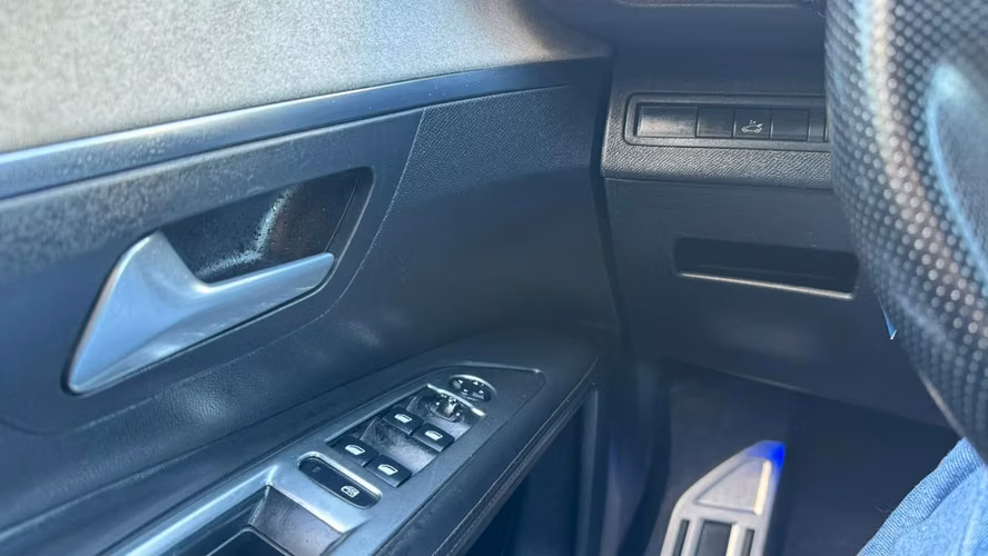Peugeot 3008 2.0 GT BlueHDi 180 HP 4x2 EAT6 (2017)