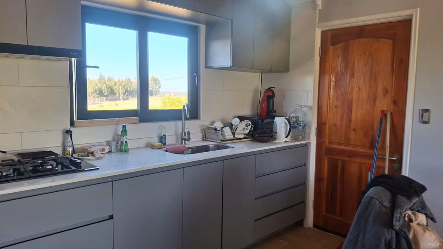 Hermosa casa en parcela de 5000m2 terreno plano. Algarrobo