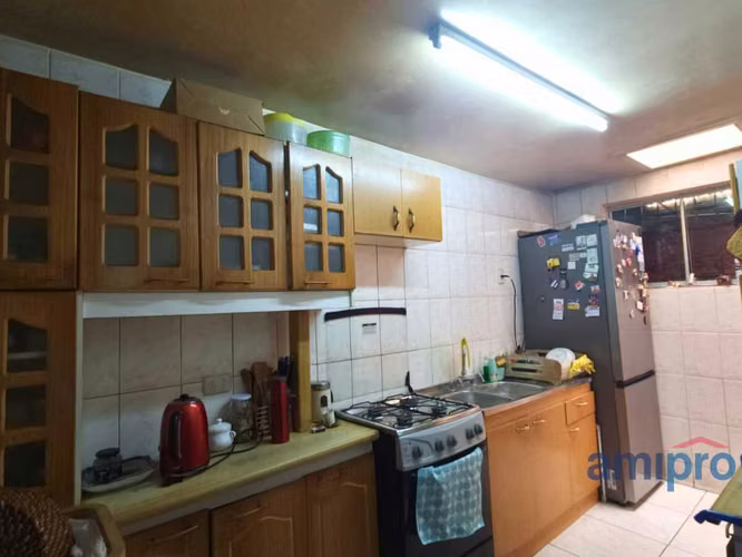 Moderna Casa 4d 2b cercana a metro Las Rejas  (129898)