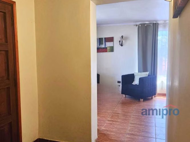 Moderna Casa 4d 2b cercana a metro Las Rejas  (129898)