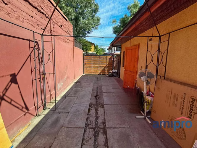 Moderna Casa 4d 2b cercana a metro Las Rejas  (129898)