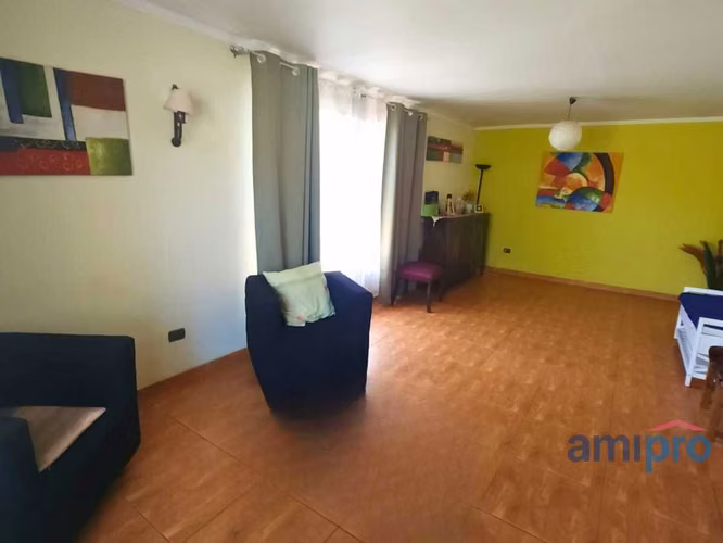 Moderna Casa 4d 2b cercana a metro Las Rejas  (129898)