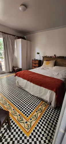 Venta casa Metro Simon Bolivar (130018)