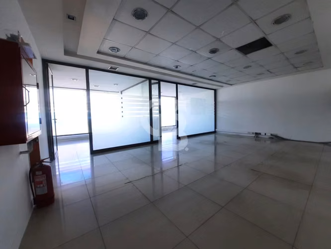 Gran Local Comercial La Reina en Strip Center, CBG