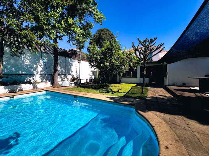 Casa única Sector Casas de la Viña 5D 4 B  (130066)