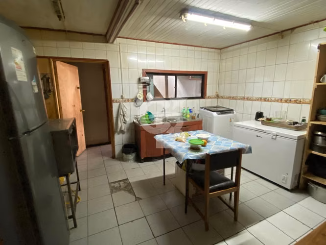 Se vende amplia casa en Llanquihue